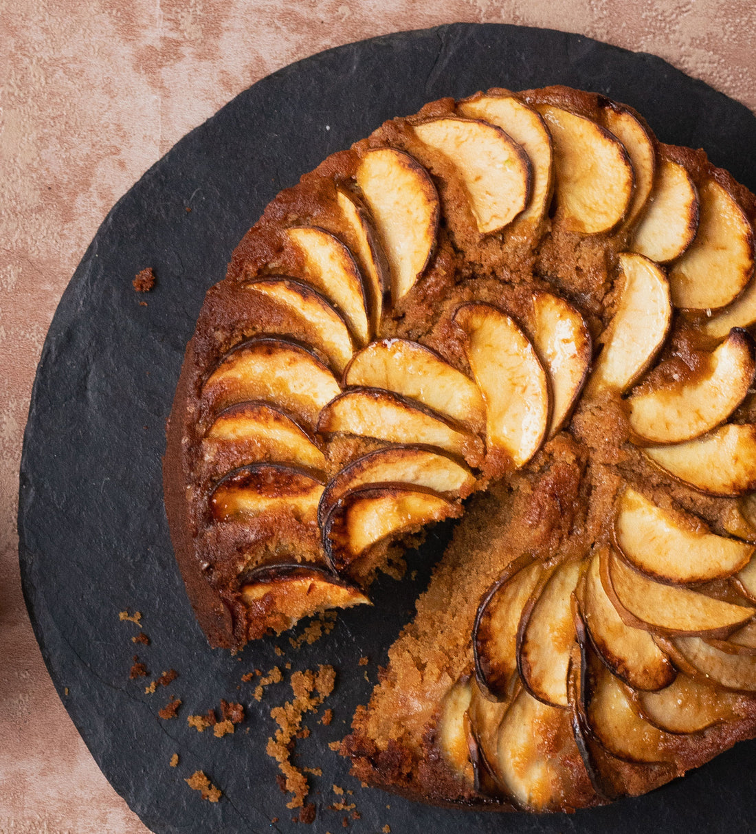 Apple and Ginger Cake