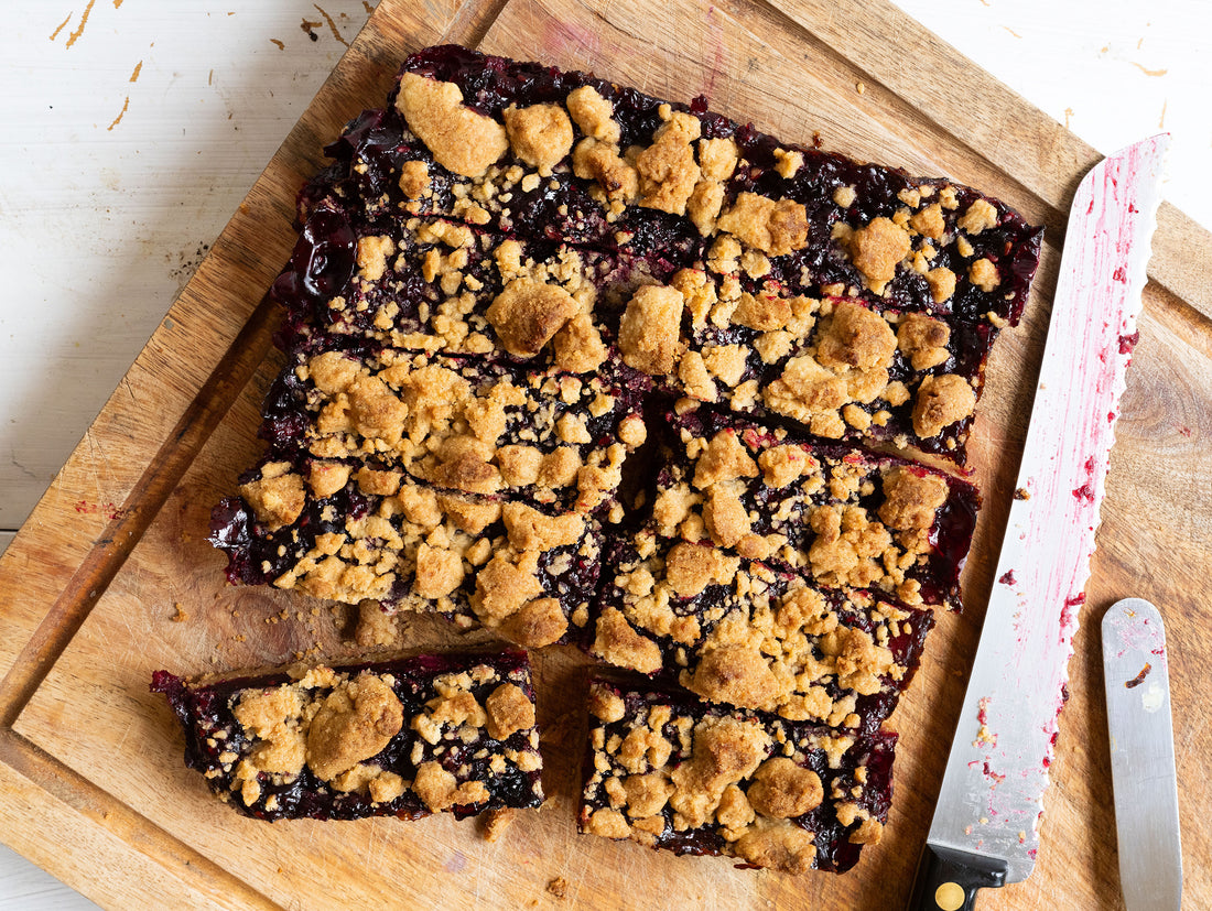 Blackberry & Ginger Crumble Bars