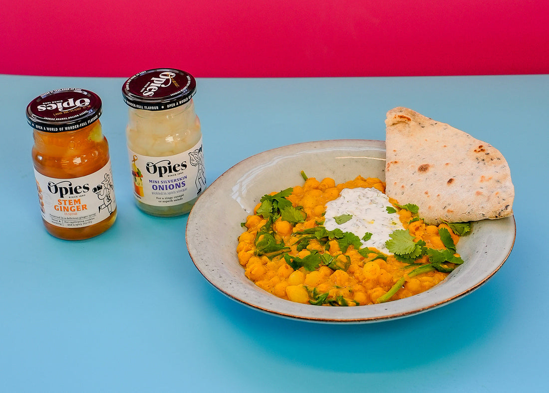 Chickpea, Spinach & Silverskin Onion Coconut Curry