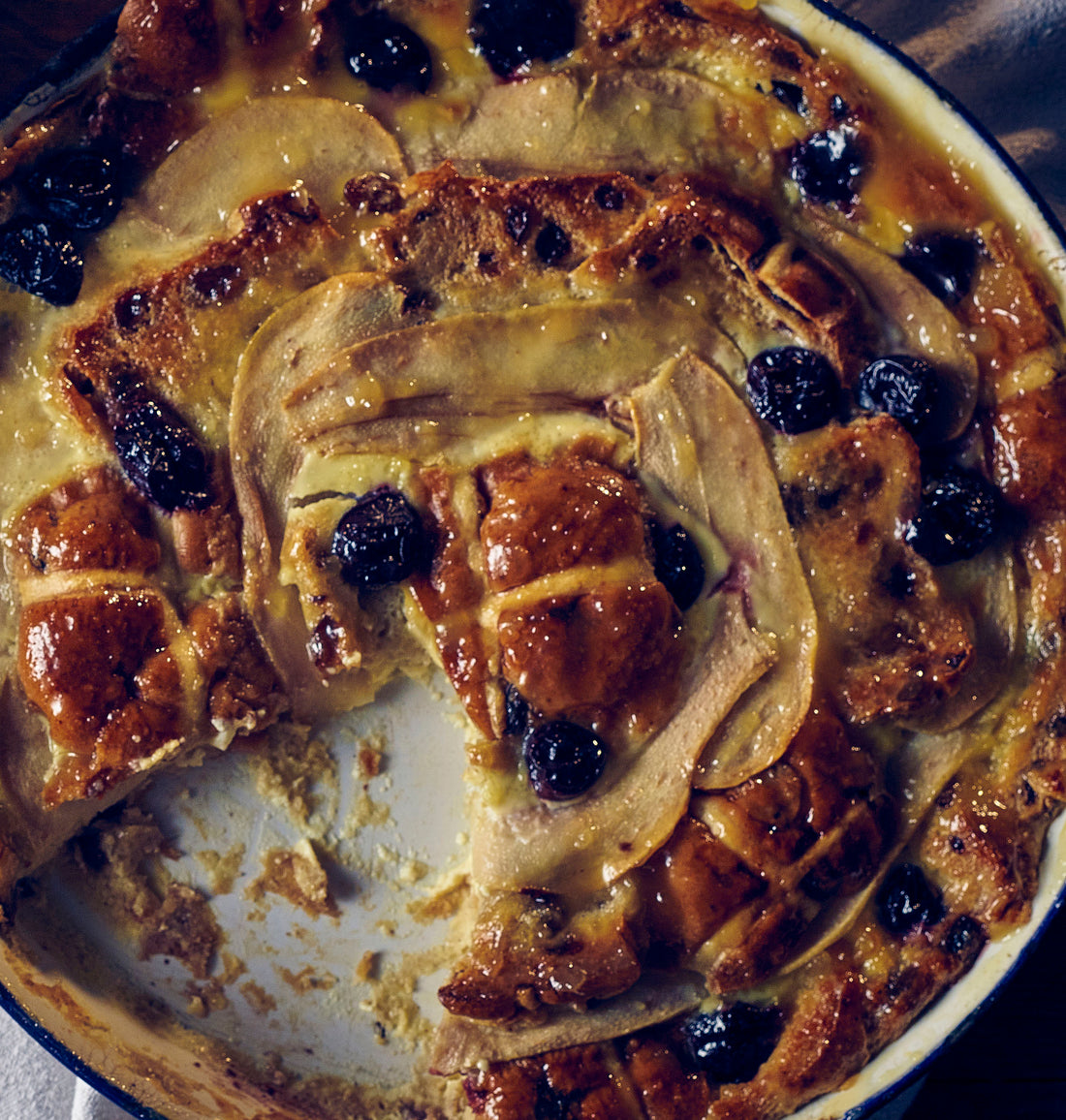 Hot Cross Bun Rosette with Ginger Glaze