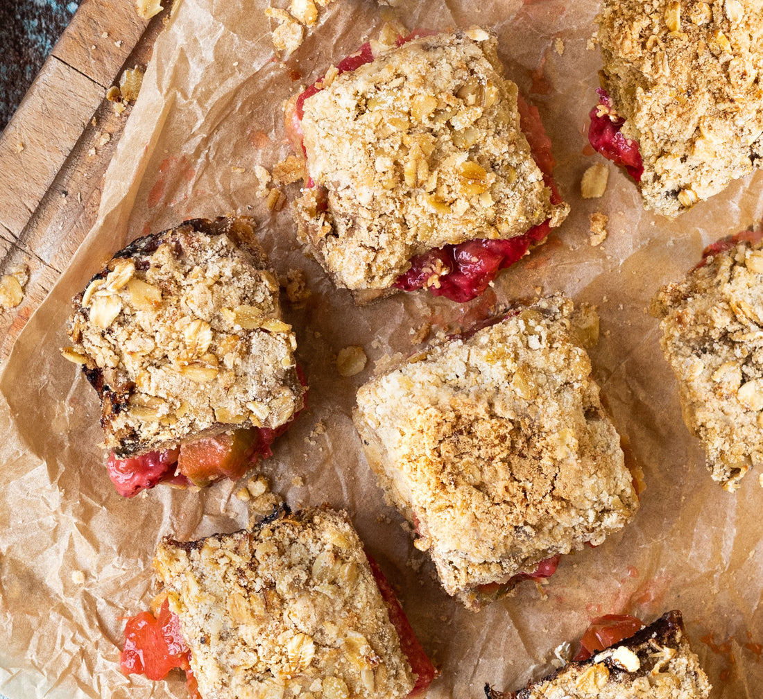 Rhubarb and Ginger Crumble Bars